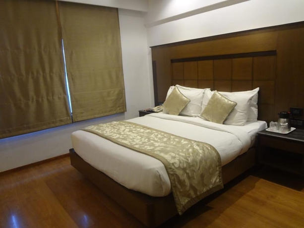 Imagen de la habitación del Hotel The Fern Residency Mumbai, Pritam Dadar, Series by Marriott. Foto 9