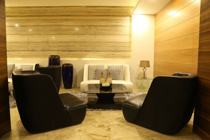 Imagen de los interiores del Hotel The Fern Residency Mundra. Foto 25