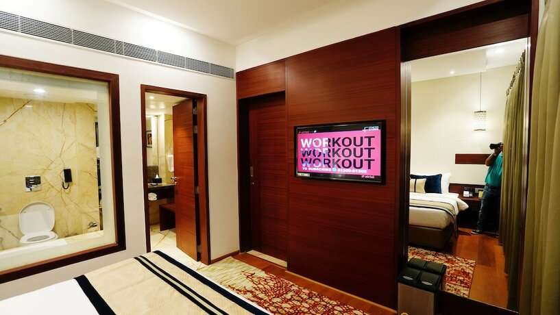 Imagen de la habitación del Hotel The Fern Residency Sarnath. Foto 15