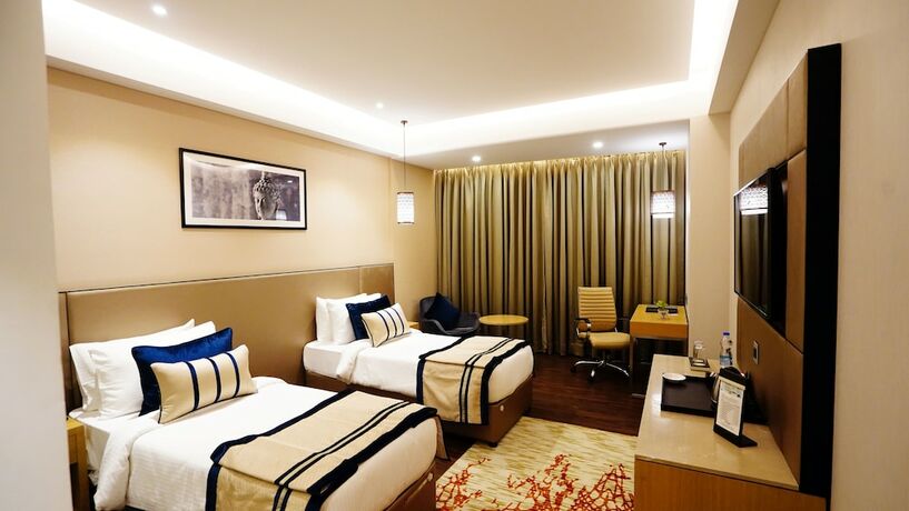 Imagen de la habitación del Hotel The Fern Residency Sarnath. Foto 18