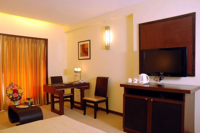 Imagen de los interiores del Hotel The Fern Residency, Subhash Bridge, Ahmedabad. Foto 13