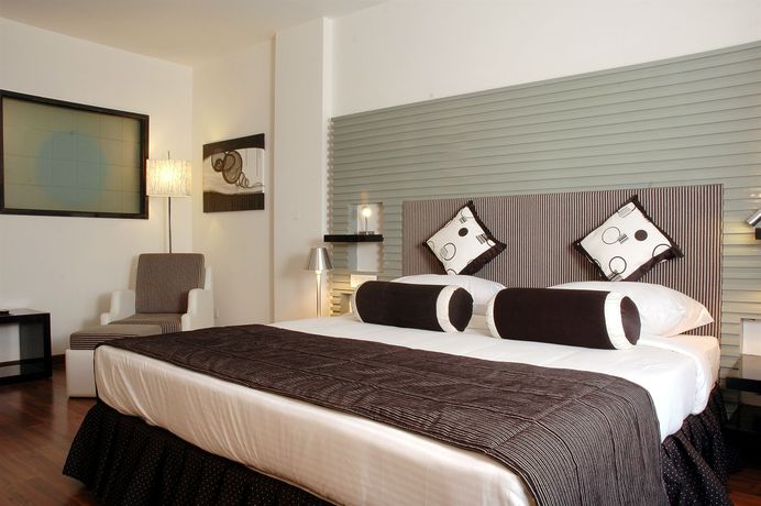 Imagen general del Hotel The Fern Residency, Subhash Bridge, Ahmedabad. Foto 2