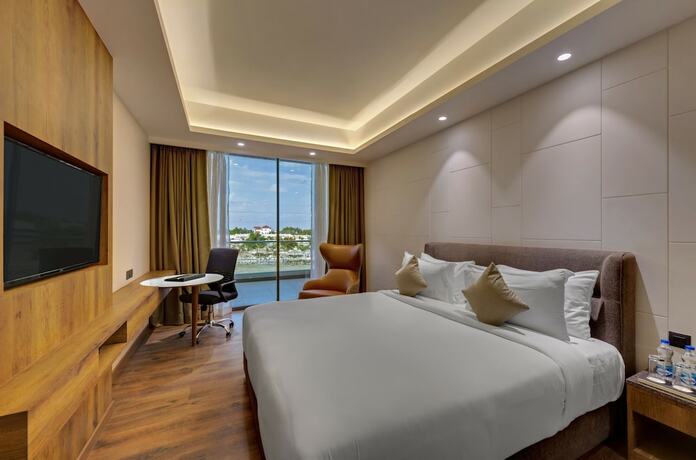 Imagen de la habitación del Hotel The Fern Royal Farm Resort Anjar. Foto 13