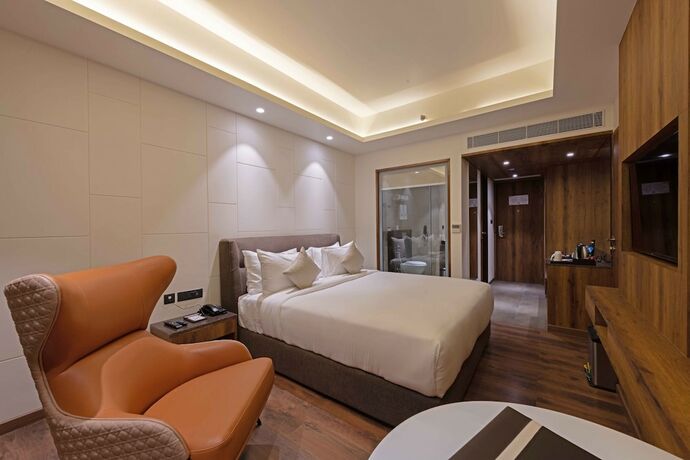 Imagen de la habitación del Hotel The Fern Royal Farm Resort Anjar. Foto 16