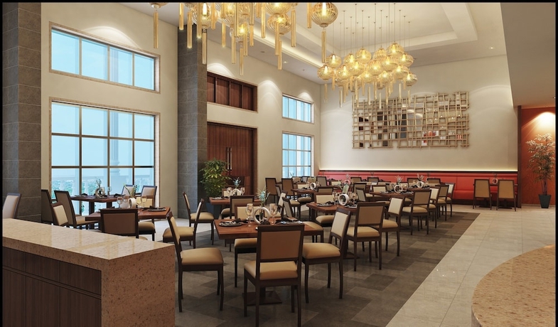 Imagen del bar/restaurante del Hotel The Fern Sattva Resort Dwarka. Foto 2