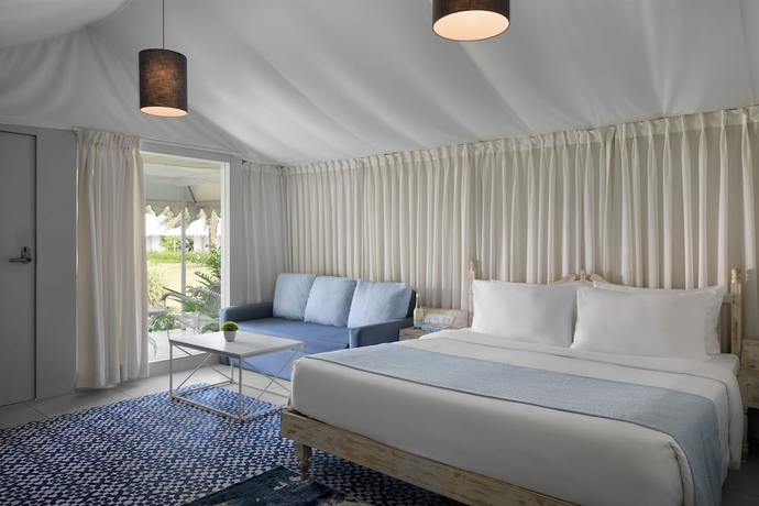Imagen de la habitación del Hotel The Fern Seaside Luxurious Tent Resort Daman, Series by Marriott. Foto 10