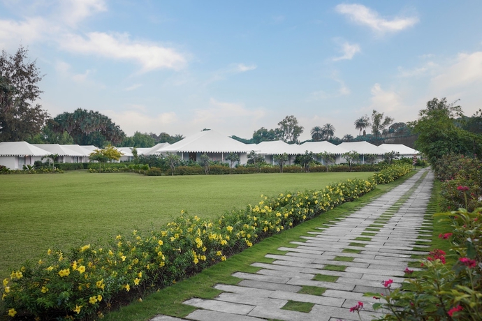Imagen general del Hotel The Fern Seaside Luxurious Tent Resort Daman, Series by Marriott. Foto 3