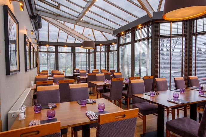 Imagen del bar/restaurante del Hotel The Ferryhill House. Foto 2