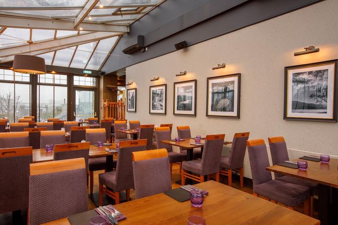 Imagen del bar/restaurante del Hotel The Ferryhill House. Foto 3