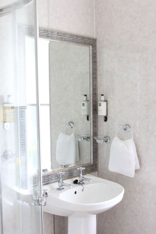 Imagen de la habitación del Hotel The Ferryhill House. Foto 18