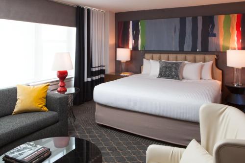 Imagen de la habitación del Hotel The Fifty Sonesta Hotel New York. Foto 18