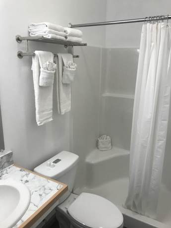 Imagen de la habitación del Hotel The Fireside Inn. Foto 5