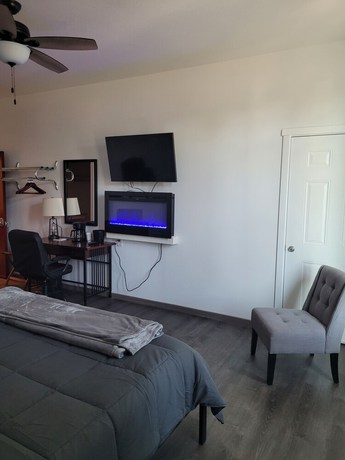 Imagen de la habitación del Hotel The Fireside Inn. Foto 12
