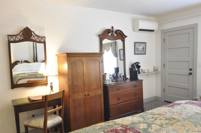 Imagen de la habitación del Hotel The First Colony Inn. Foto 12