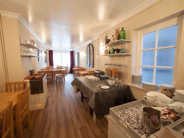 Imagen del bar/restaurante del Hotel The First Hurdle Guest House. Foto 5
