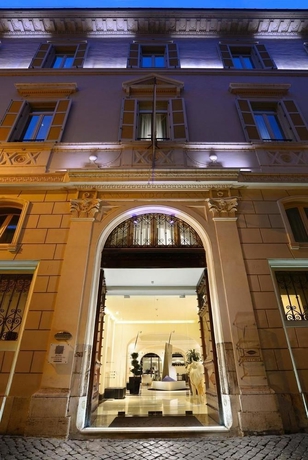 Imagen de los exteriores del Hotel The First Roma Arte. Foto 7