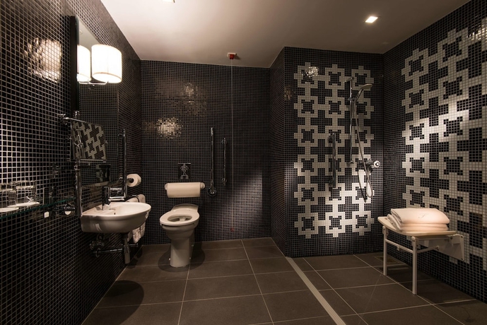 Imagen de la habitación del Hotel The Fitzwilliam Belfast. Foto 3