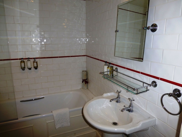 Imagen de la habitación del Hotel The Five Arrows. Foto 10