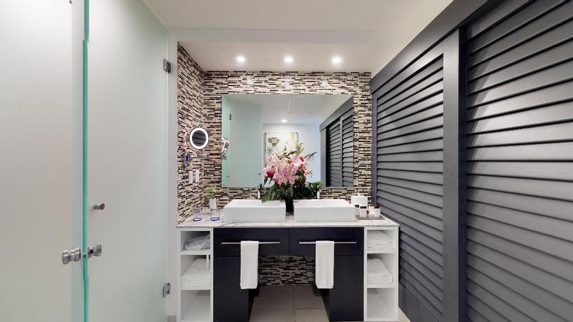 Imagen de la habitación del Hotel The Fives Beach & Residences -All Senses Inclusive. Foto 19