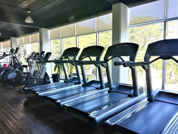 Imagen general del Hotel The Fives Beach & Residences -All Senses Inclusive. Foto 5