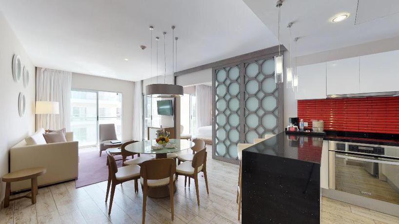 Imagen de la habitación del Hotel The Fives Beach & Residences -All Senses Inclusive. Foto 24