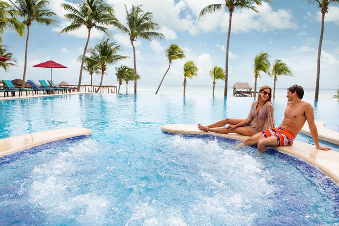 Imagen general del Hotel The Fives Beach & Residences -All Senses Inclusive. Foto 11