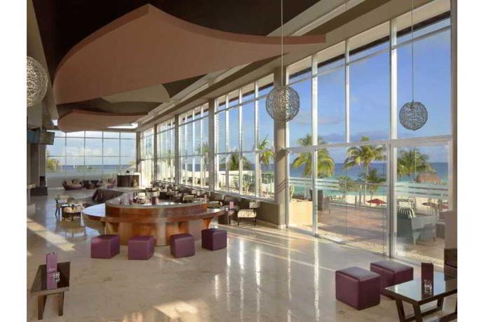 Imagen general del Hotel The Fives Beach & Residences -All Senses Inclusive. Foto 13