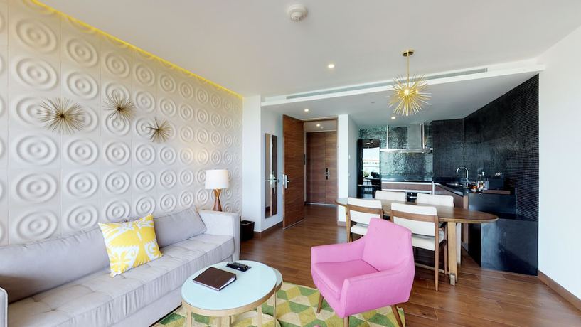 Imagen de la habitación del Hotel The Fives Downtown Hotel and Residences, Curio Collection by Hilton. Foto 9