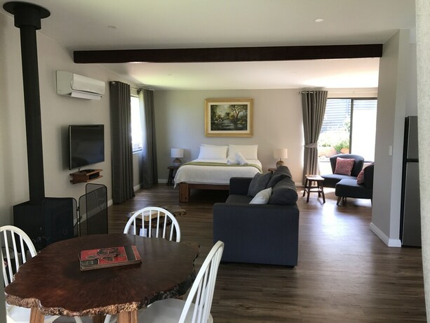 Imagen general del Hotel The Floating Forest. Foto 17