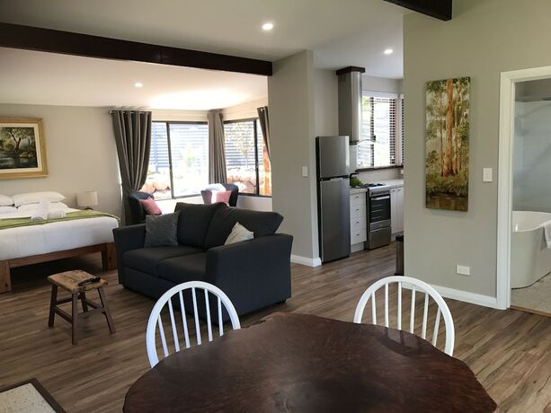 Imagen general del Hotel The Floating Forest. Foto 18