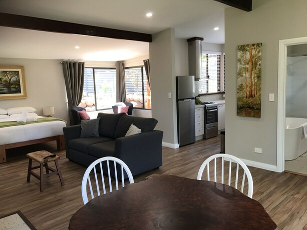 Imagen de la habitación del Hotel The Floating Forest. Foto 24