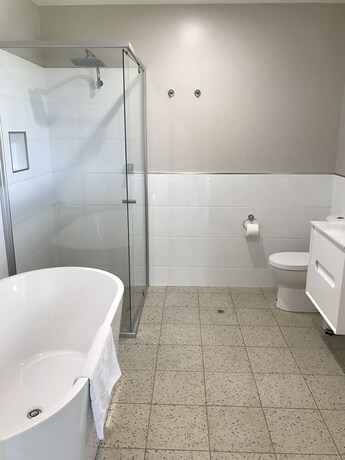 Imagen de la habitación del Hotel The Floating Forest. Foto 33