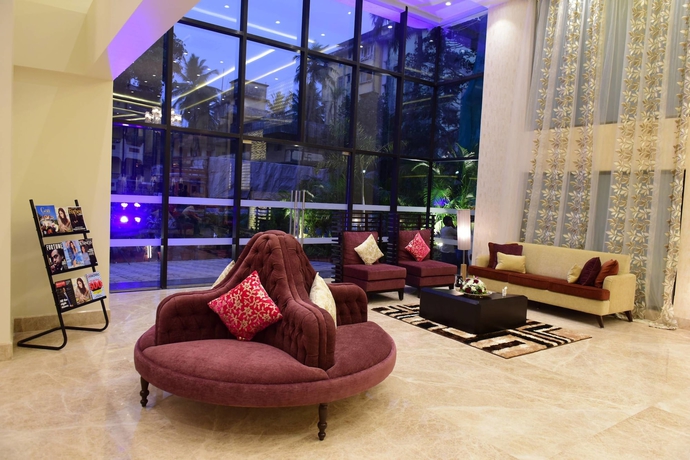 Imagen de los interiores del Hotel The Flora Grand. Foto 14