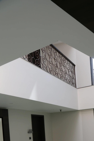 Imagen de los interiores del Hotel The Flora Grand. Foto 16