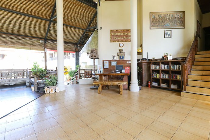 Imagen de los interiores del Hotel The Flora Kuta Bali. Foto 17