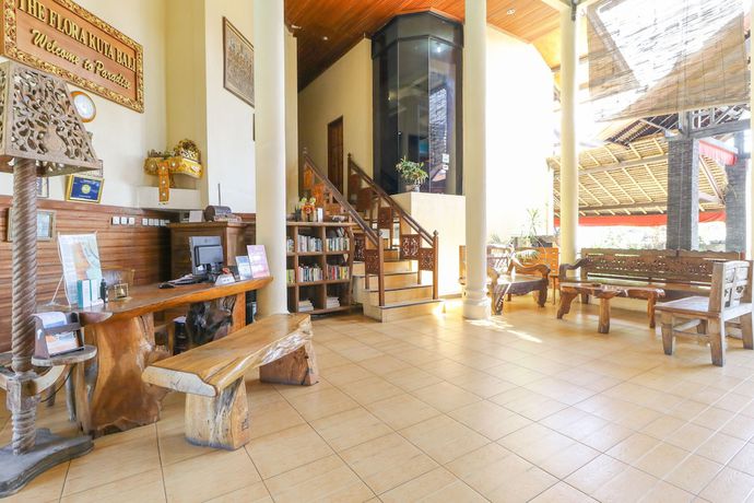 Imagen del bar/restaurante del Hotel The Flora Kuta Bali. Foto 5