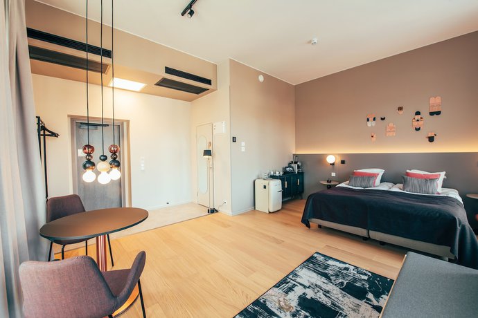 Imagen de la habitación del Hotel The Folks Hotel Konepaja. Foto 15