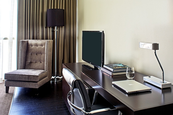 Imagen de la habitación del Hotel The Fontaine. Foto 2