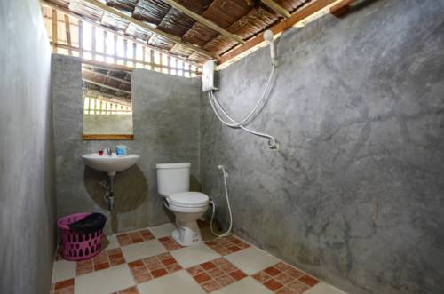 Imagen de la habitación del Hotel The Ford Sunset Beach Resort. Foto 11