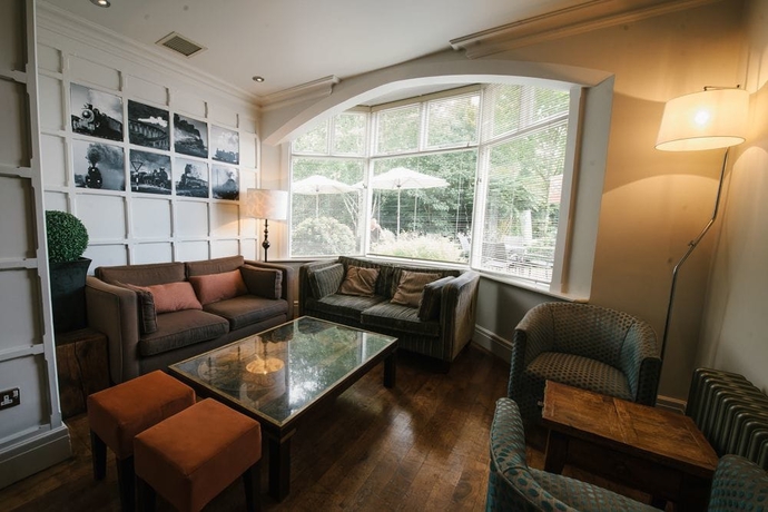 Imagen de los interiores del Hotel The Forest. Foto 18