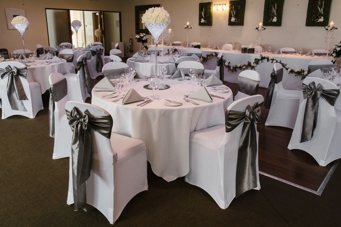 Imagen de los interiores del Hotel The Forest. Foto 19