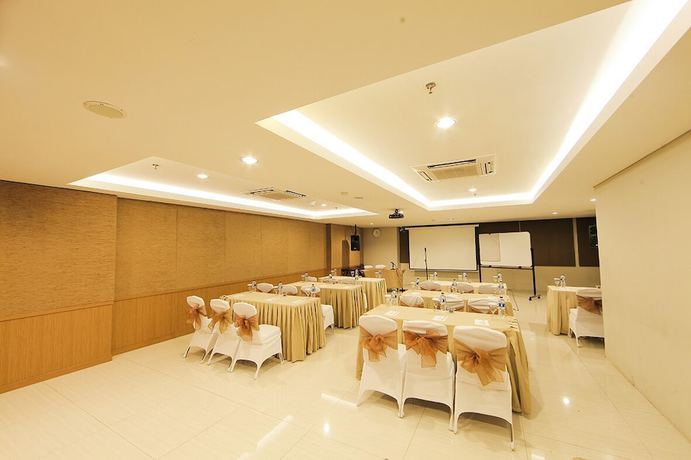 Imagen de los interiores del Hotel The Forest Hotel Bogor. Foto 10