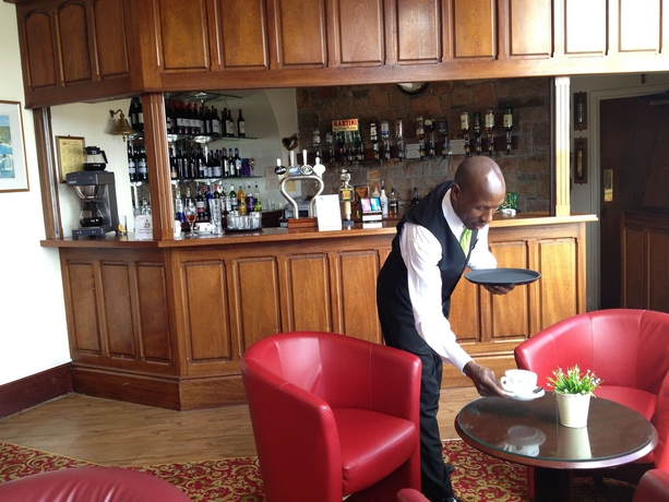 Imagen del bar/restaurante del Hotel The Fort D'Auvergne. Foto 4