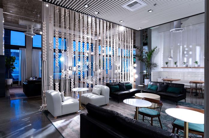 Imagen del bar/restaurante del Hotel The Fort Sutter Sacramento, Tapestry Collection by Hilton. Foto 2