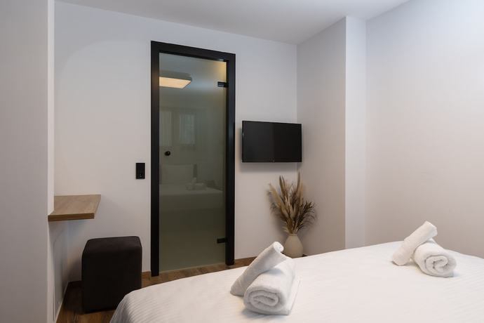 Imagen de la habitación del Hotel The Fountain Athens. Foto 11