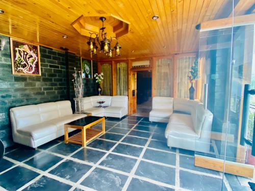 Imagen general del Hotel The Four Season & Resort, Manali - A Blissful View From Rooms. Foto 2