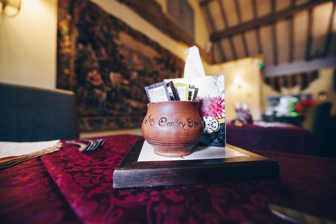 Imagen del bar/restaurante del Hotel The Fox Country Inn. Foto 4