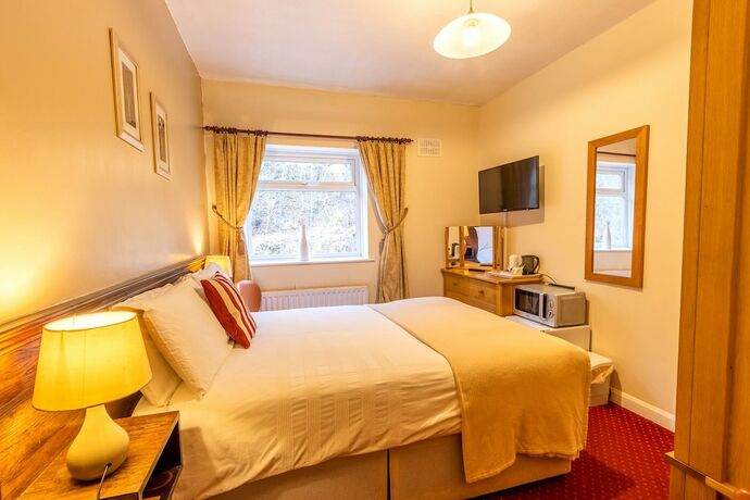 Imagen general del Hotel The Fox and Hounds. Foto 2