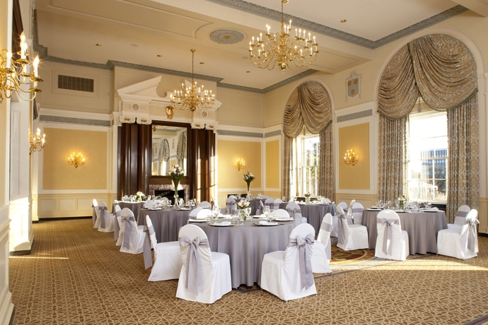 Imagen de los interiores del Hotel The Francis Marion. Foto 10