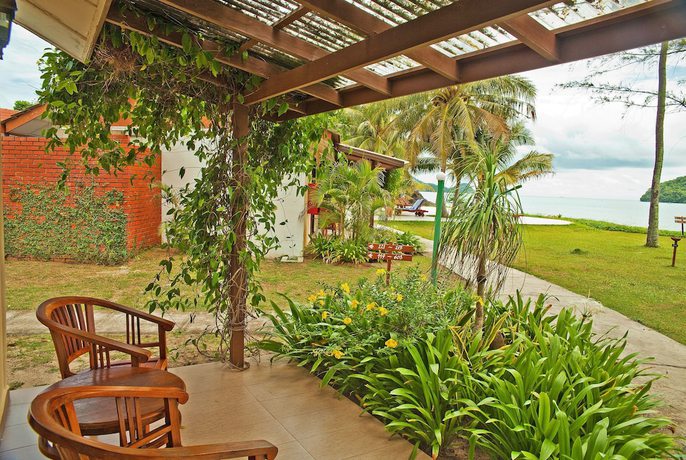 Imagen de los exteriores del Hotel The Frangipani Langkawi Resort and Spa. Foto 16